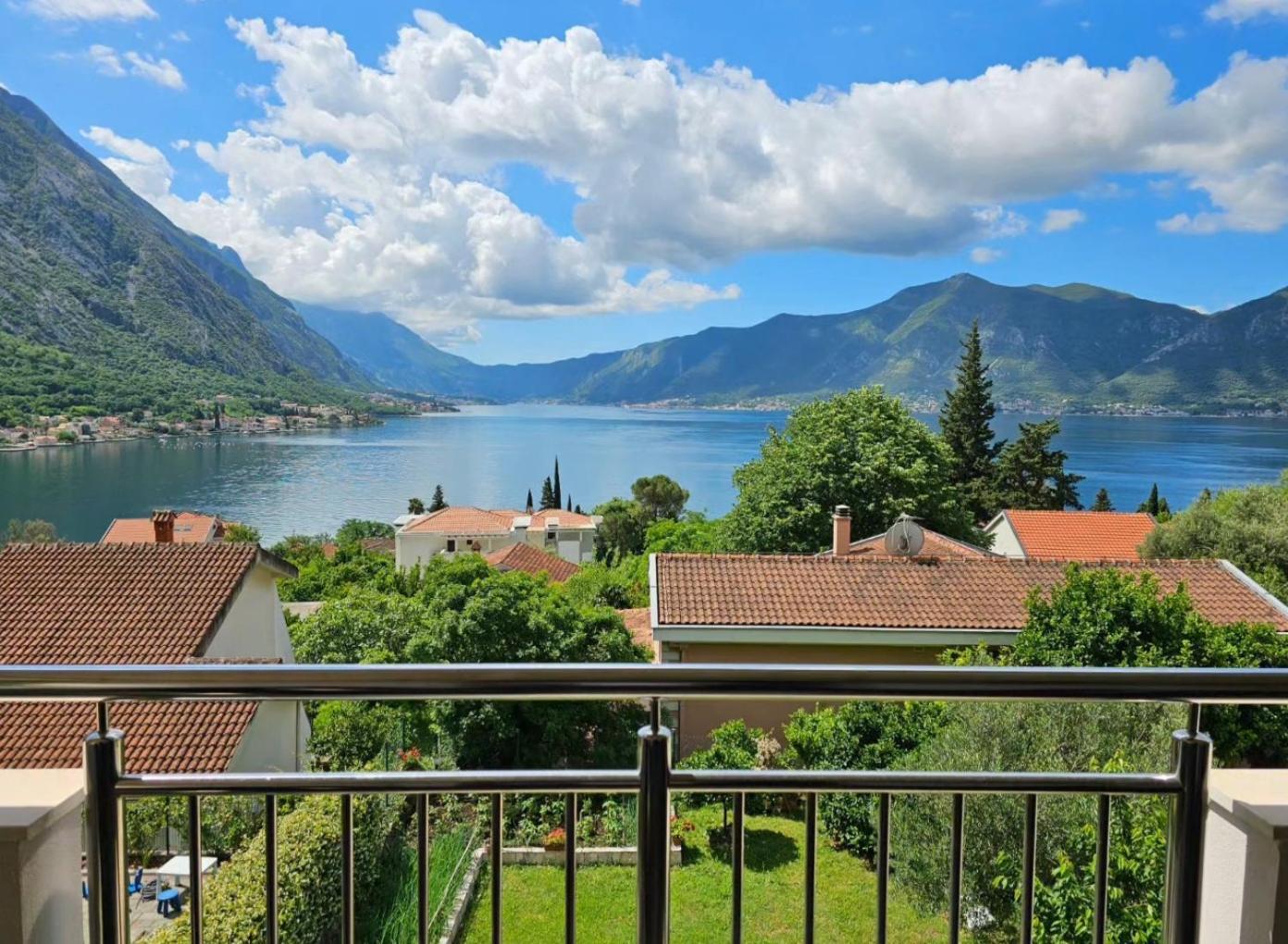 Apartments Nadja Kotor Exterior foto
